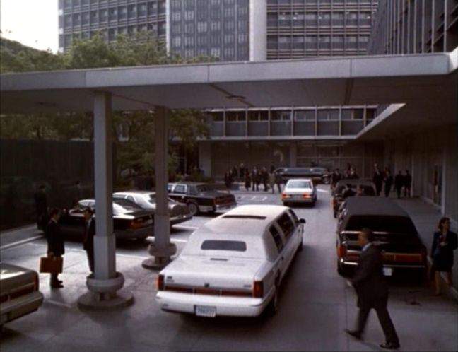 Lincoln Town Car Stretched Limousine