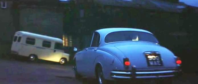 Bedford CALZ Ambulance Mk2