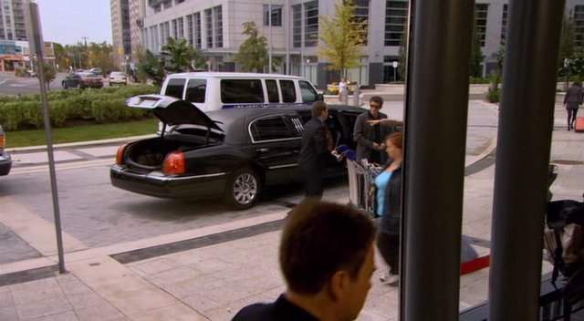 Lincoln Town Car Stretched Limousine