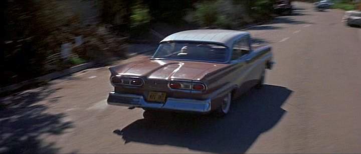 Ford Fairlane 500