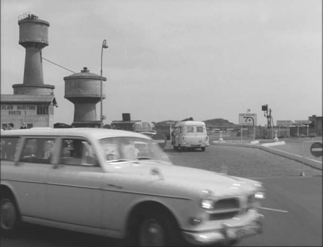 Volvo 221
