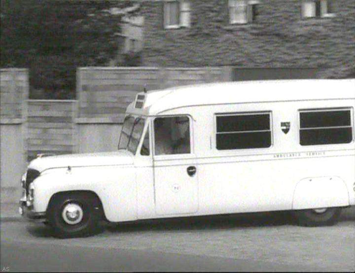 Daimler DC27 Ambulance