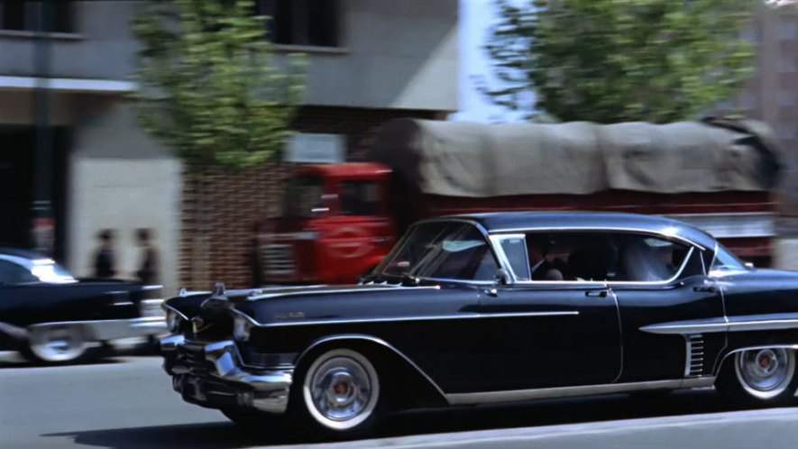 Cadillac Sedan DeVille