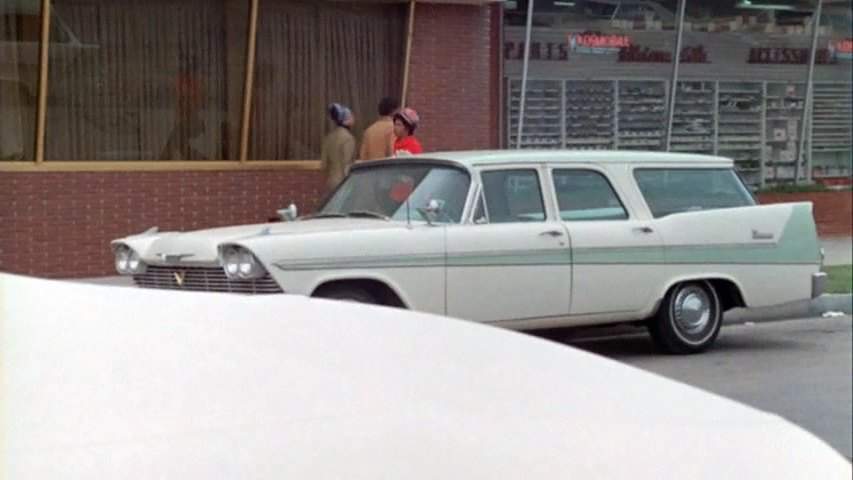 Plymouth Sport Suburban