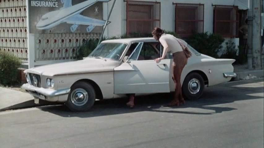 Plymouth Valiant Signet