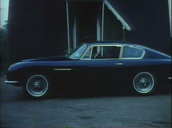 Aston Martin DB6 MkI