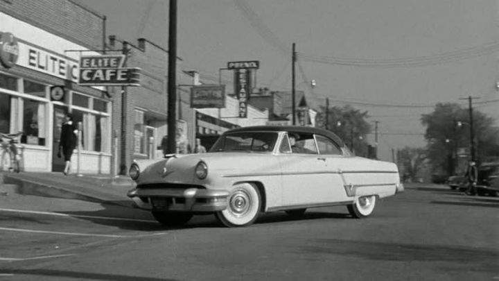 Lincoln Capri