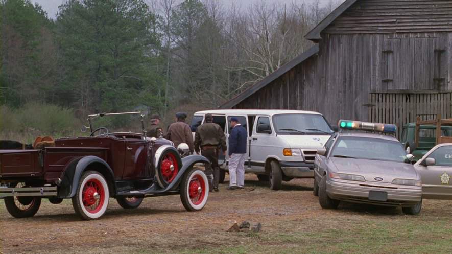Ford Crown Victoria