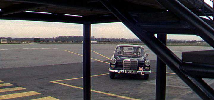 Mercedes-Benz 200