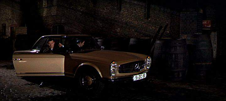 Mercedes-Benz 230 SL