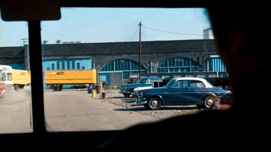 Volvo 121