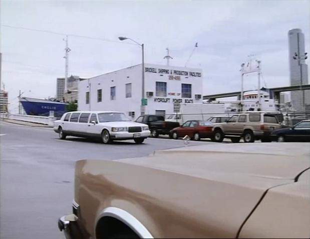 Lincoln Town Car Stretched Limousine