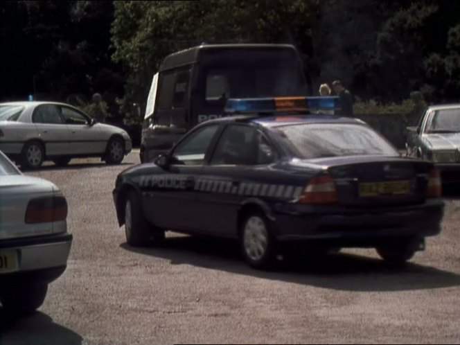 Vauxhall Vectra MkI
