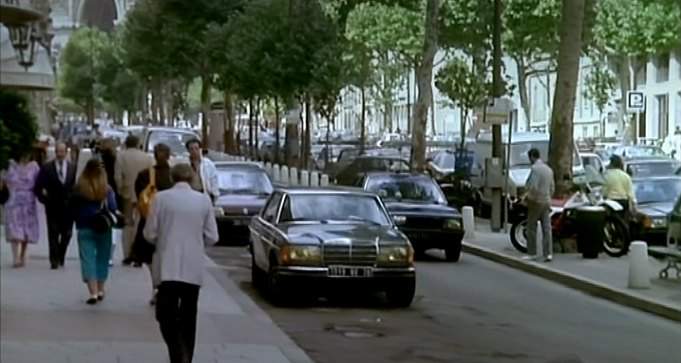 Mercedes-Benz 230 CE