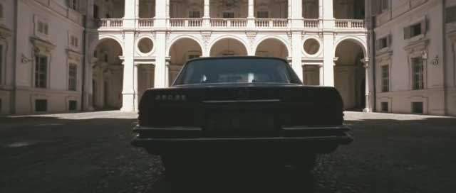 Mercedes-Benz 350 SE