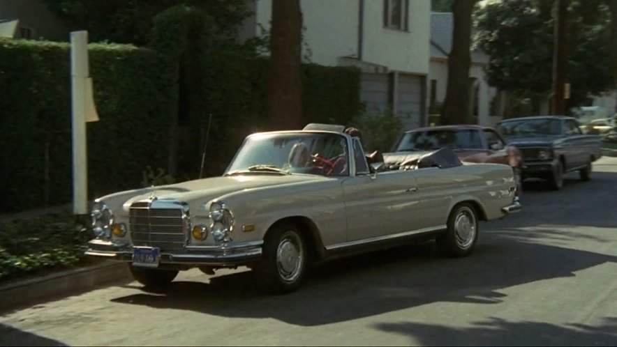 Mercedes-Benz 