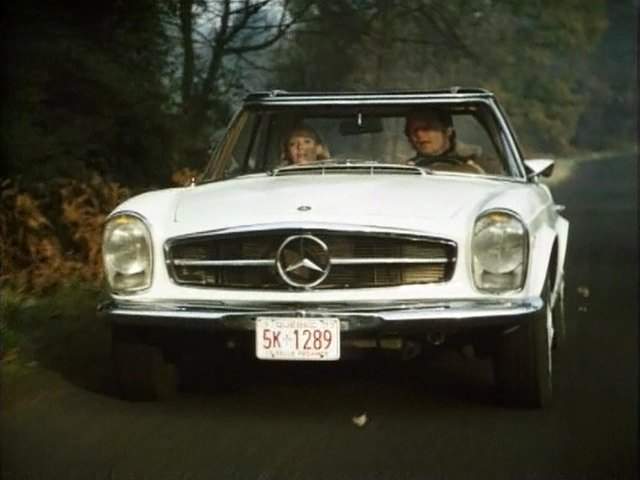Mercedes-Benz 230 SL