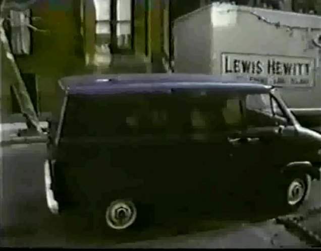 1973 Chevrolet Chevy Van in Nero Wolfe