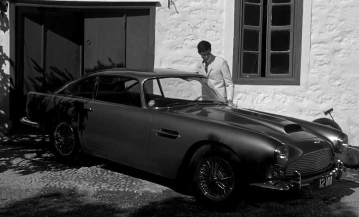 1961 Aston Martin DB4 MkII in Phaedra