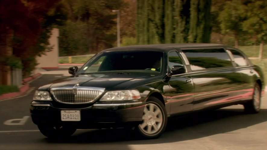 Lincoln Town Car Stretched Limousine