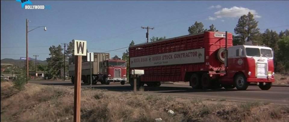 White-Freightliner WFT-7564T