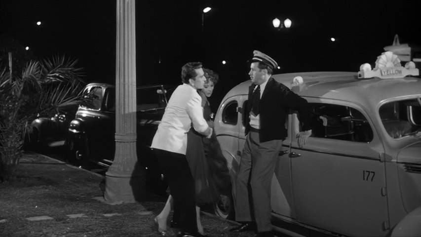 Ford Super De Luxe