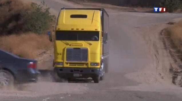 Freightliner FLB