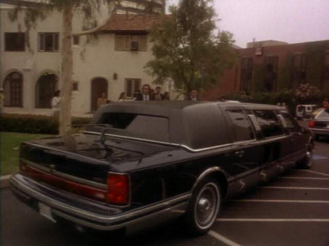 Lincoln Town Car Stretched Limousine