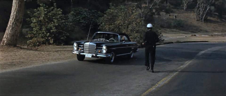 Mercedes-Benz 220 SE Convertible