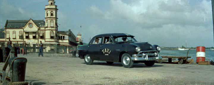 Ford De Luxe