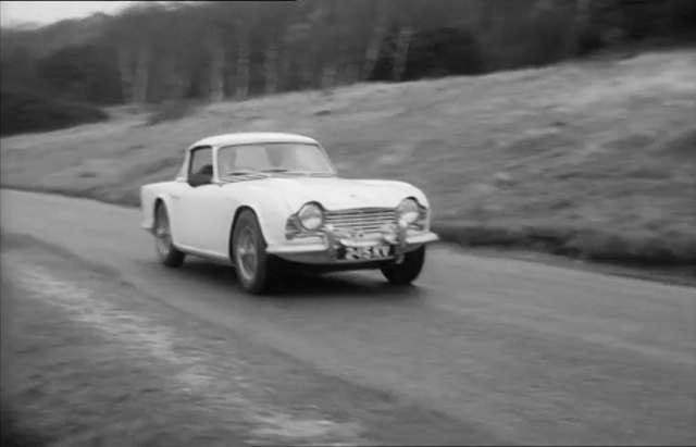 Triumph TR4