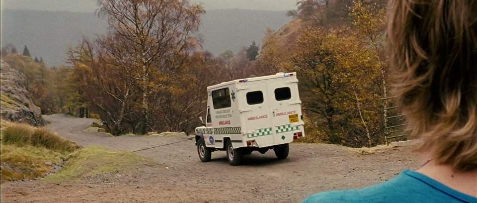 Land-Rover Defender 110 Ambulance