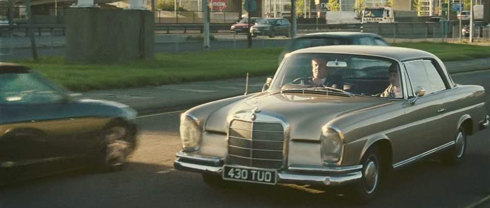 Mercedes-Benz 220 SE Coupé