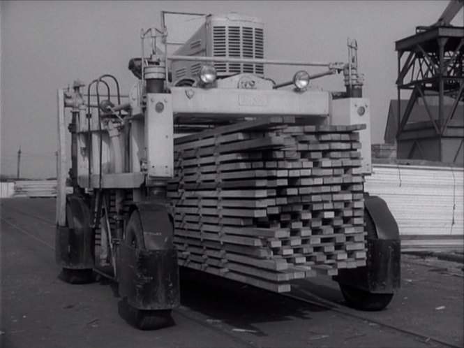 Ross Series 90 in Fully Fitted Freight