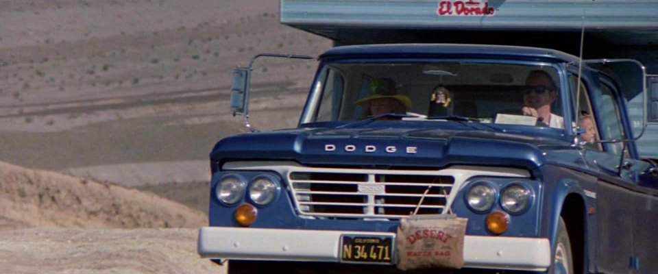 Dodge D-200