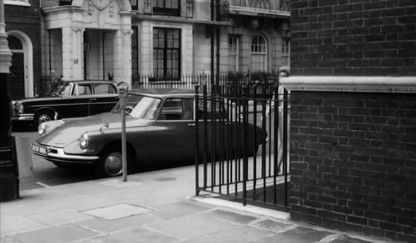 Mercedes-Benz 220 S