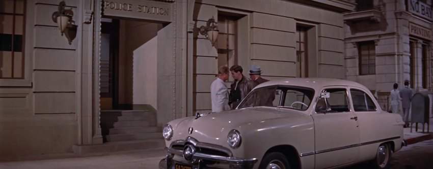 Ford De Luxe