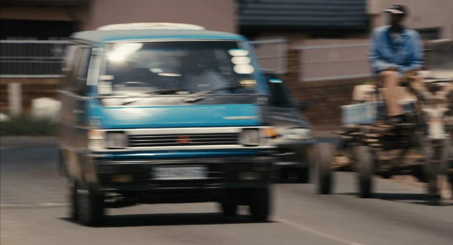 Mitsubishi L-300