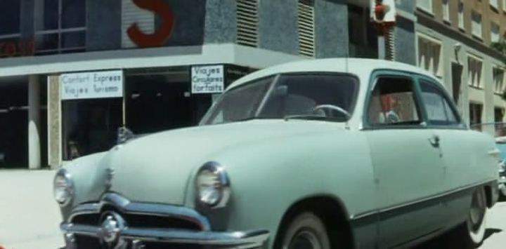 Ford De Luxe