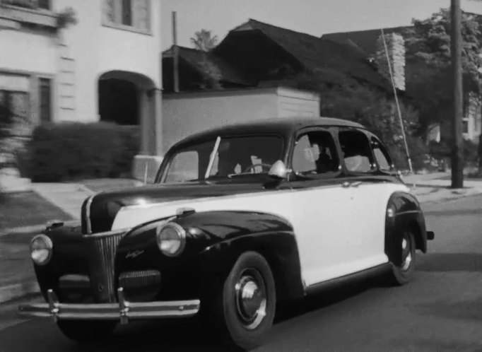 Ford Super De Luxe