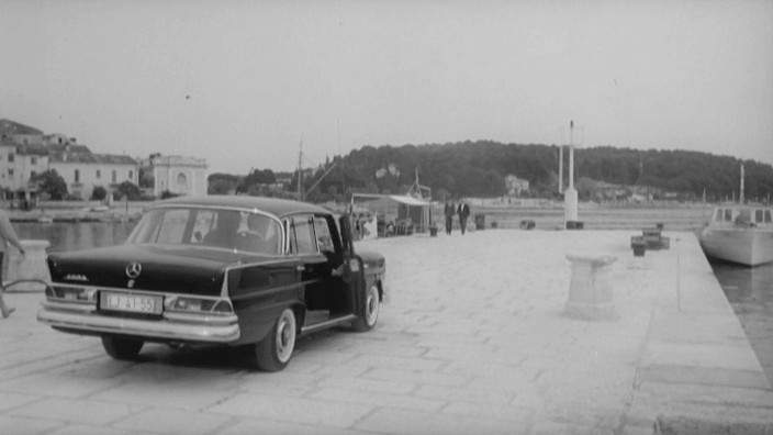 Mercedes-Benz 220 S