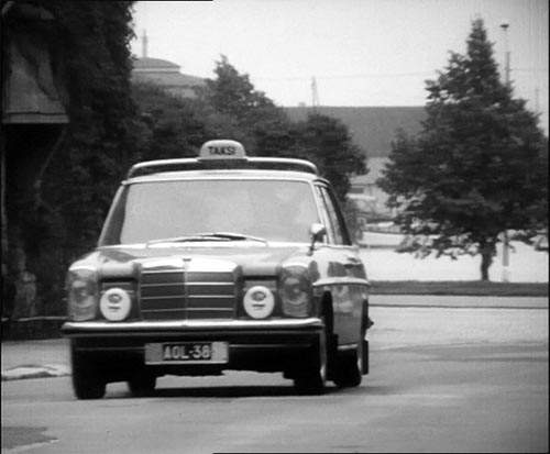Mercedes-Benz 200 D