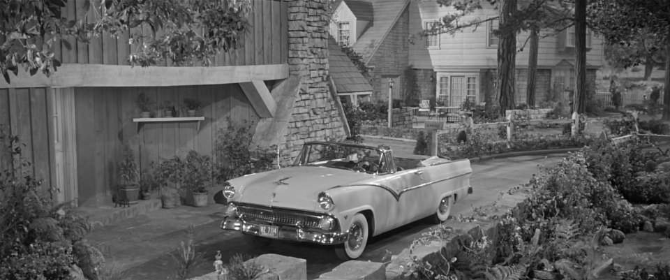 Ford Fairlane Sunliner