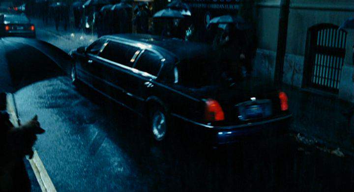 Lincoln Town Car Stretched Limousine