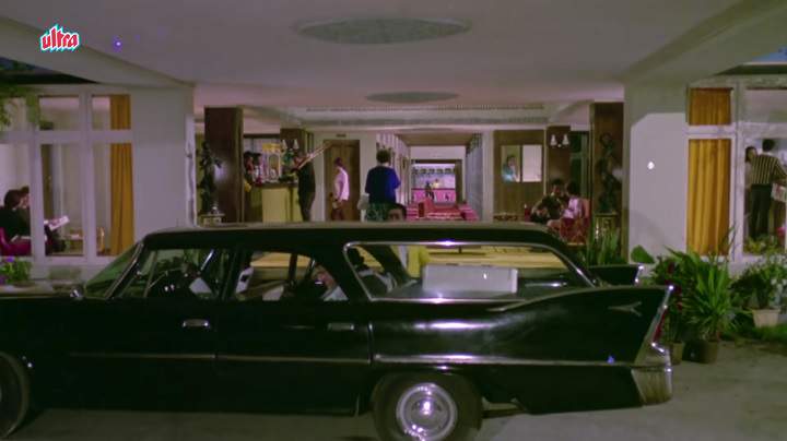 Plymouth De Luxe Suburban