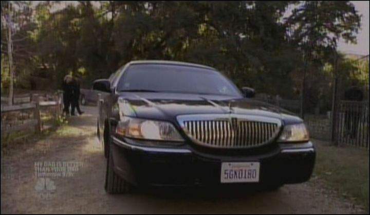 Lincoln Town Car Stretched Limousine