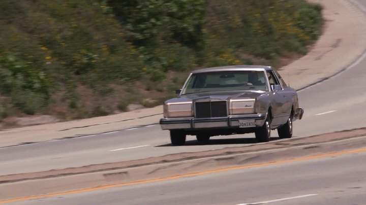 Lincoln Continental Mark VI