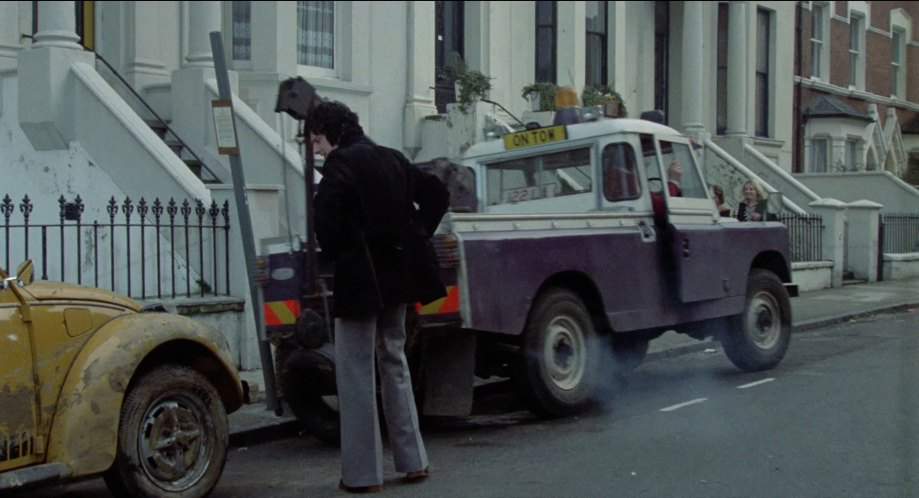 Land-Rover 109'' Series IIa Pickup