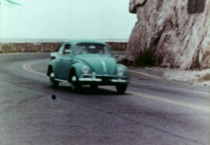 Volkswagen De Luxe Sedan