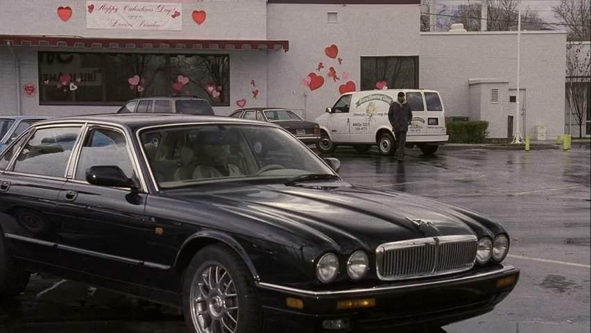 Jaguar XJ6